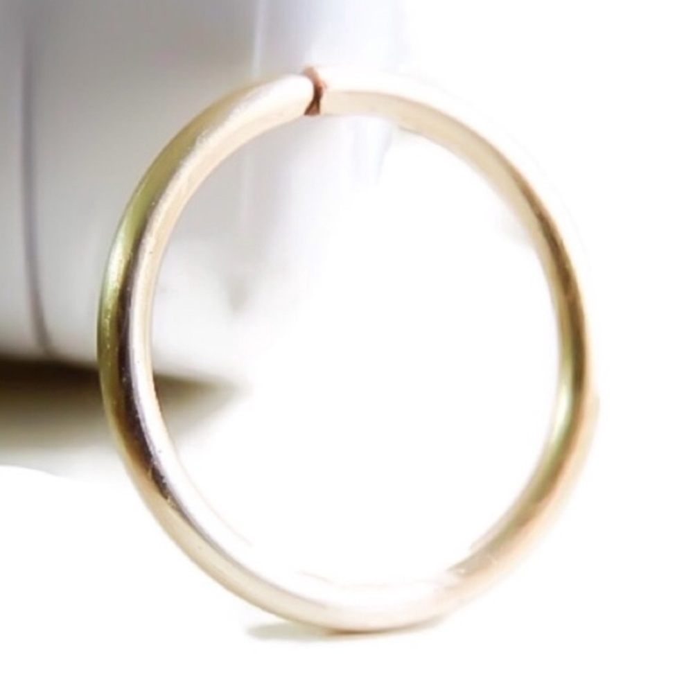 💸FINAL PRICE DROP💕NIB Handmade 14K Rose Seamless Nose Ring💕